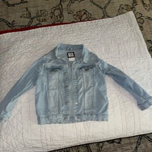 Kids stretchy blue jean jacket size 7/8 Cotton-on gently used